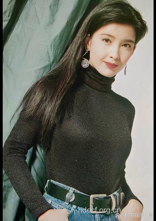 周慧敏为什么永远年轻漂亮呢?