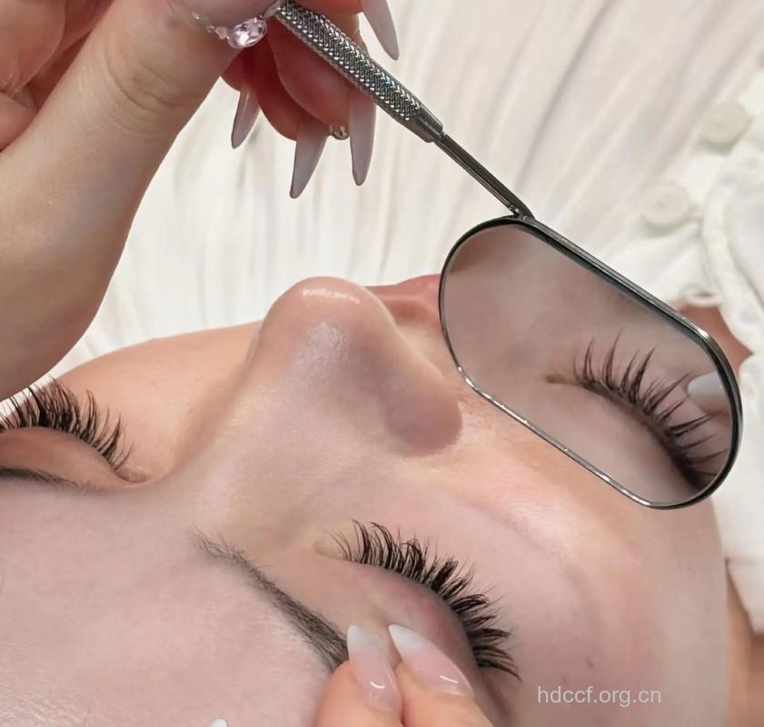 睫毛种植技术有什么特点