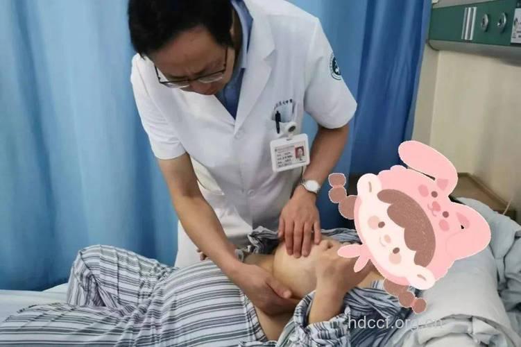 精油丰胸不可信 女子精油丰胸致乳房肿烂