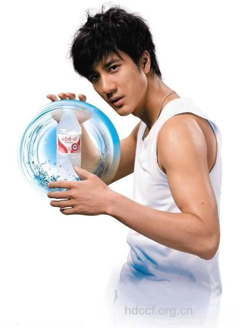 王力宏天价代言健身器材品牌