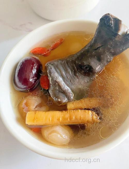 女星补血养颜汤 喝出好脸色