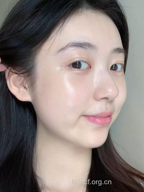 聪明女人皮肤都是这么补水的