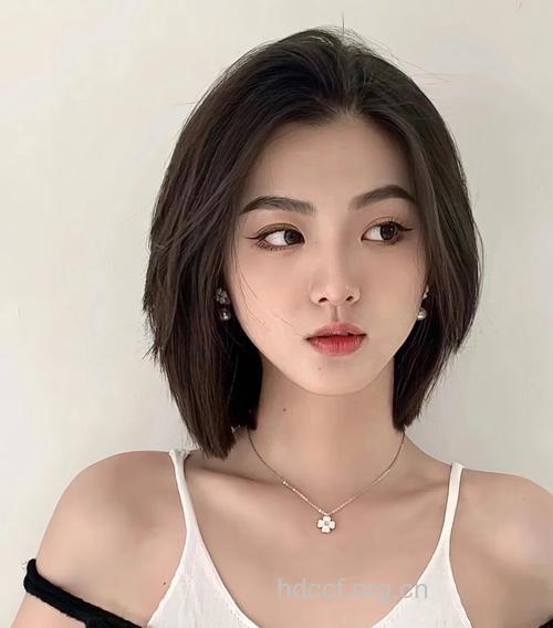 夏季发型不能少 推荐11款迷人发型