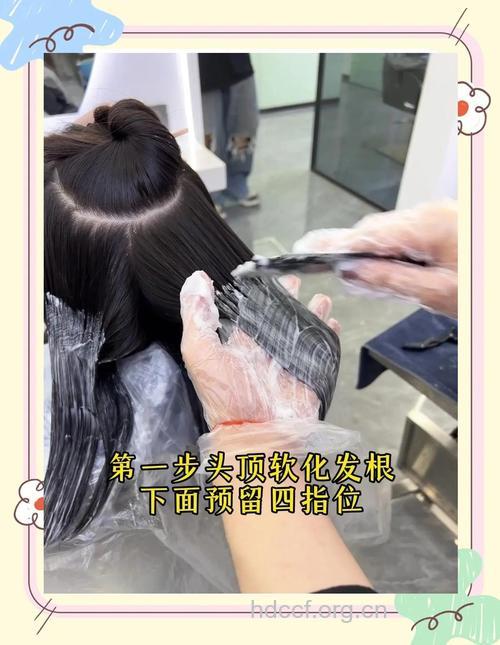 你会打理卷发吗?打理卷发的小技巧