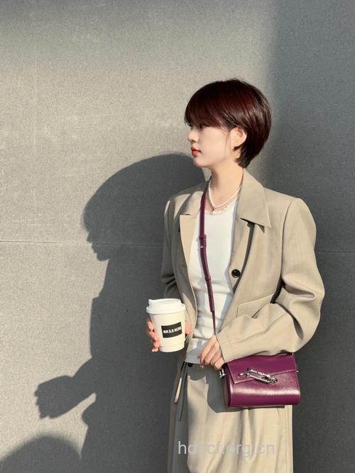 职业女性必备的短发造型