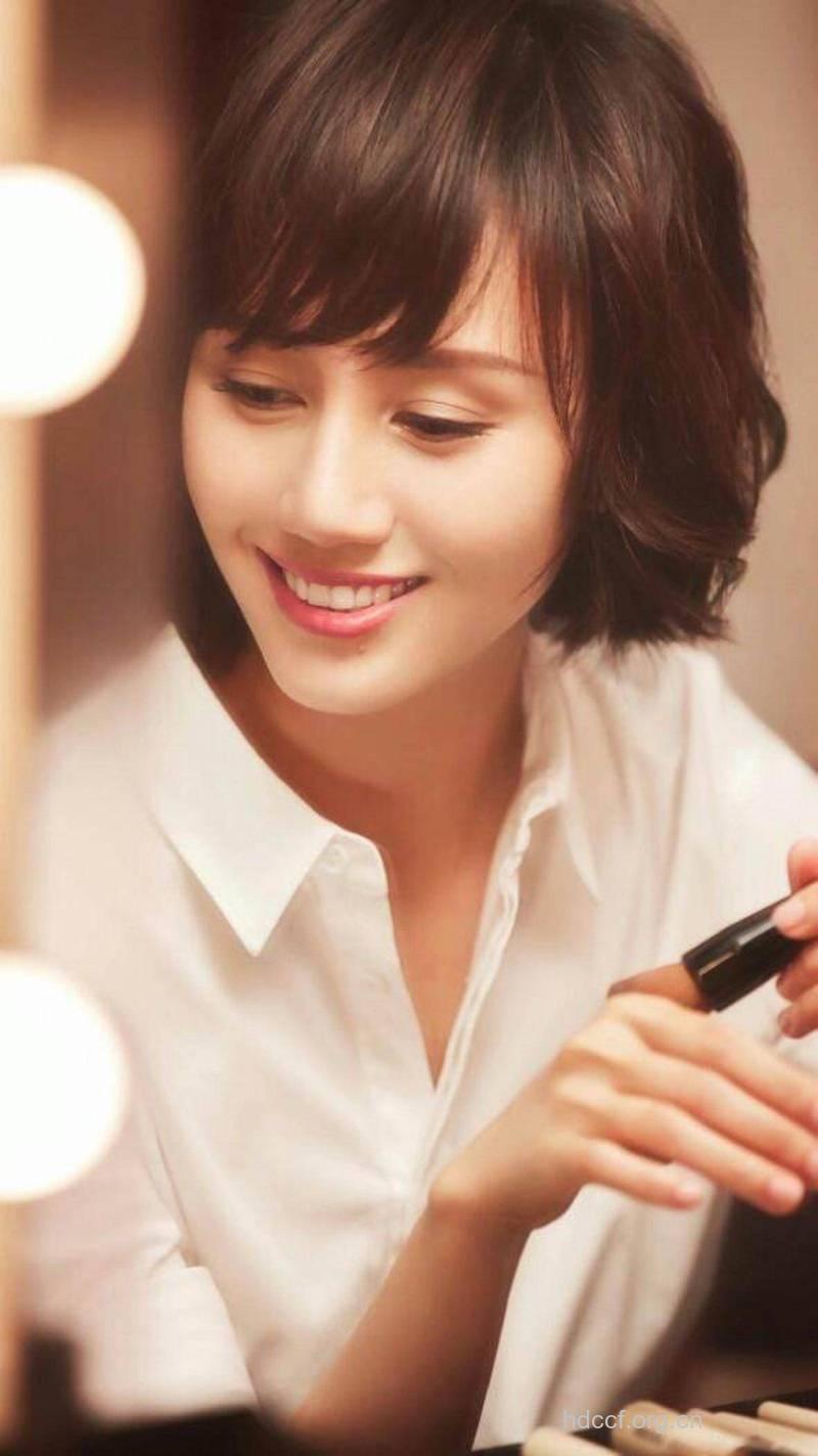 袁泉的各款时尚发型