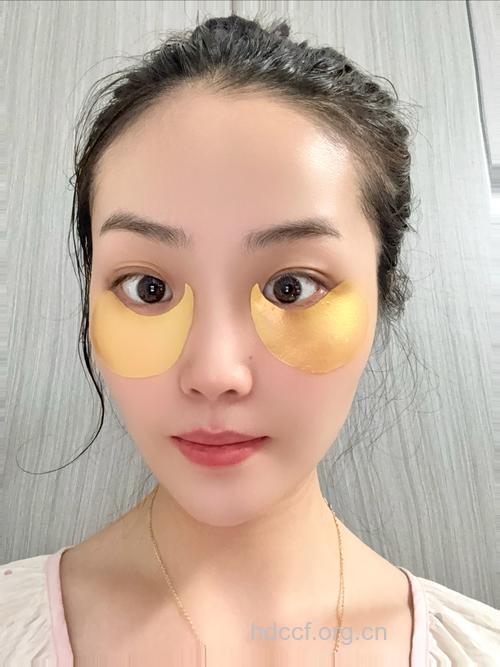 拯救熊猫眼 柠檬片可以直接敷眼睛吗