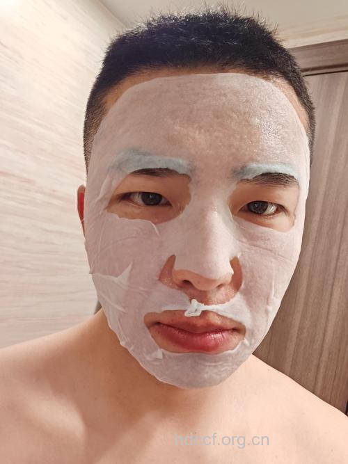 男士自制控油补水面膜
