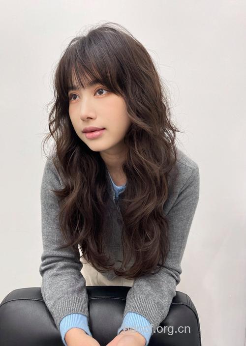 五款超赞弹力素，打造时尚发型！