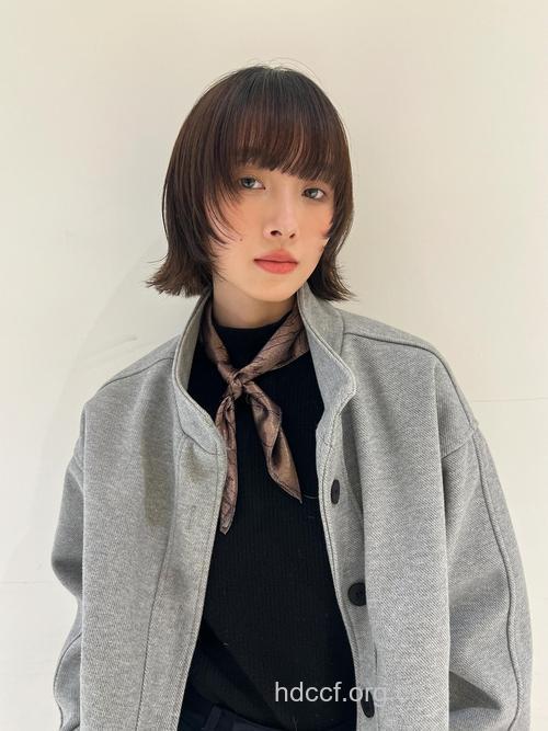 街拍今秋日系最潮8款发型