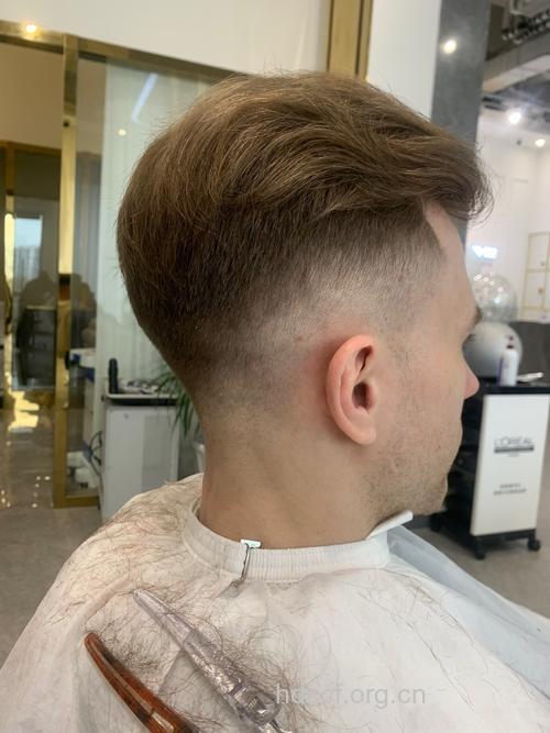 2011优雅英伦绅士男士发型