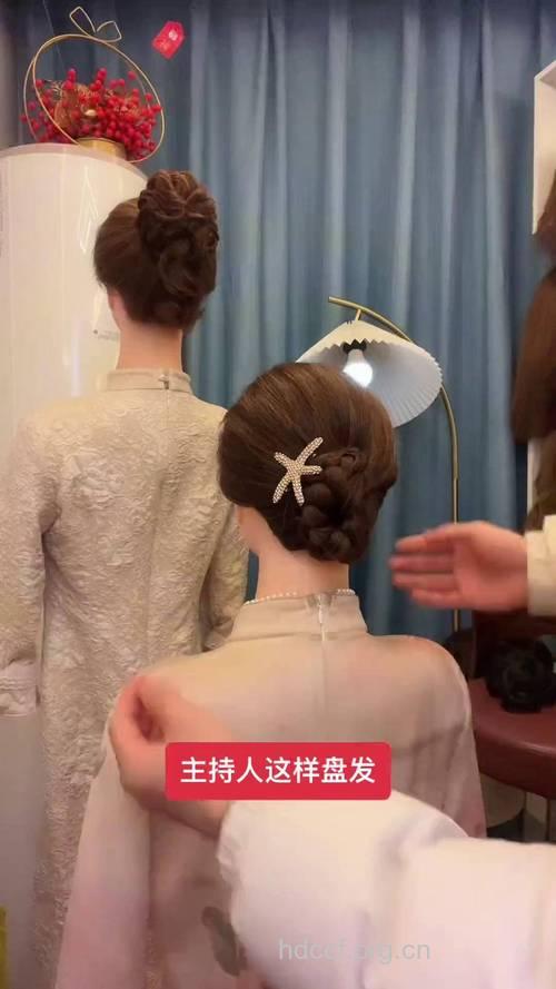 超简单又优雅好看的盘发步骤图解