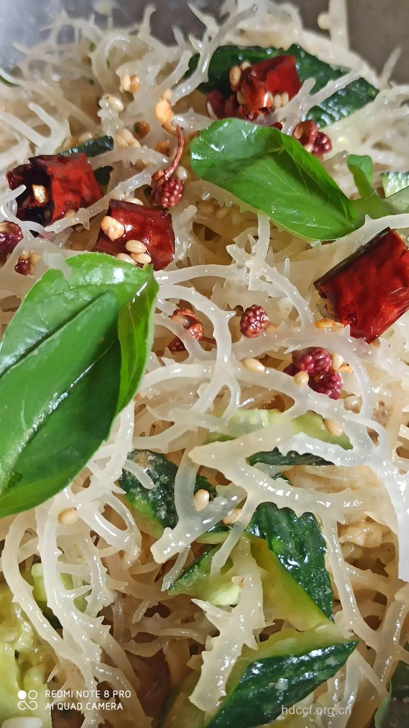 夏季减肥食谱之凉拌鹿角菜