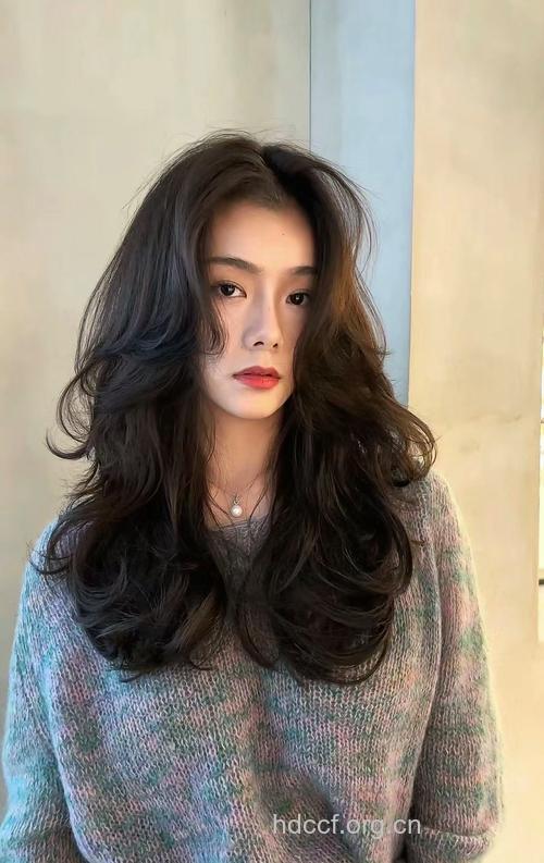 裸额 09冬季时尚发型趋势