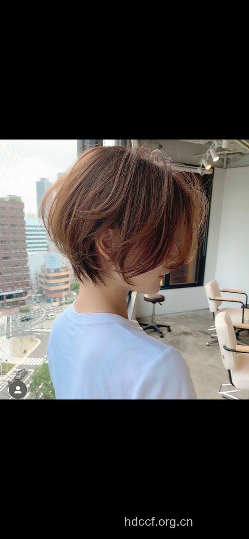 日系发型街拍 独创个性发型