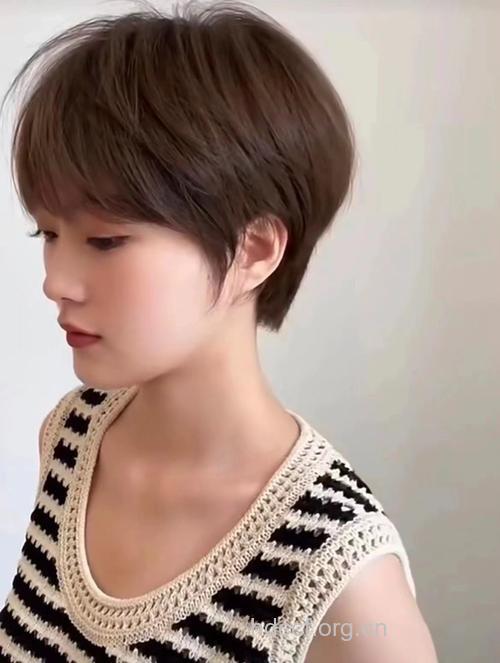 3款最易打理的夏季清爽发型