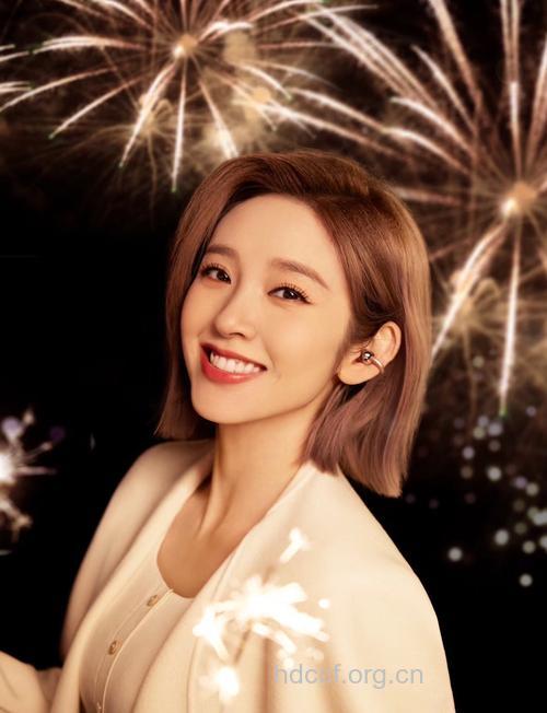 惊艳！璀璨明星的俏皮短发