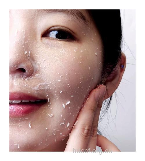 用豆腐渣洗脸去油去角质