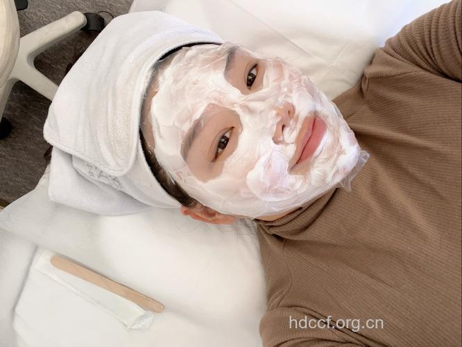 睡眠面膜敷太厚会长痘