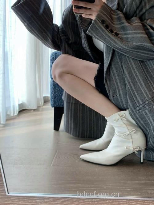 穿高跟鞋可以瘦小腿吗