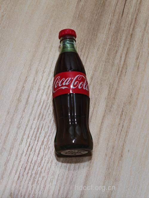 新鲜! 可口可乐竟出润唇膏?
