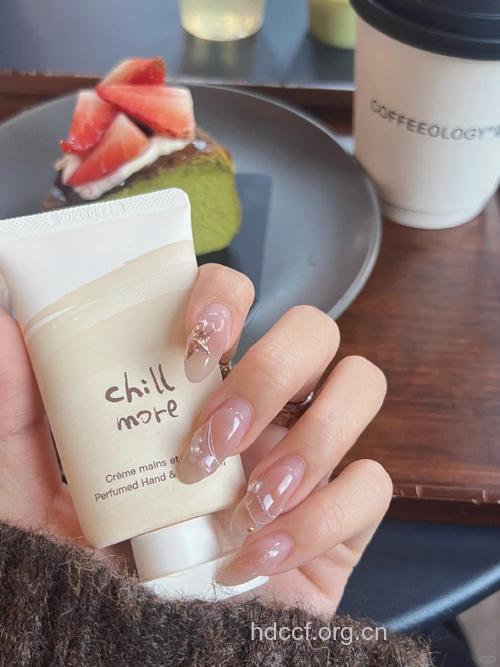 干燥秋季指甲也保湿