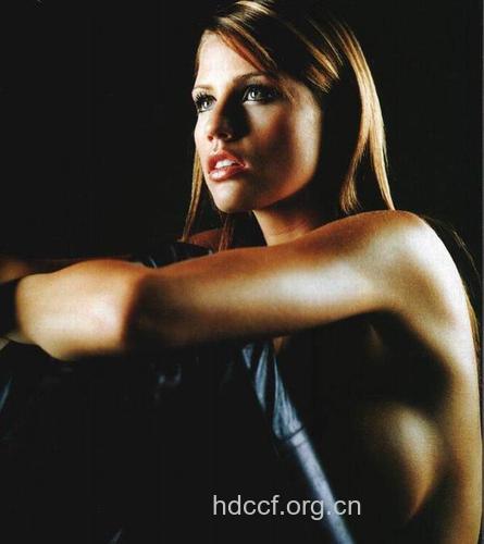 英国艳星乔丹产后减肥有何秘诀