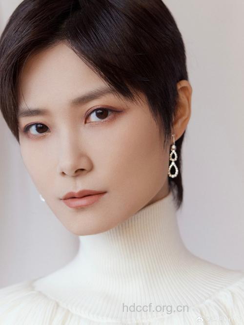 李宇春如何美白护肤