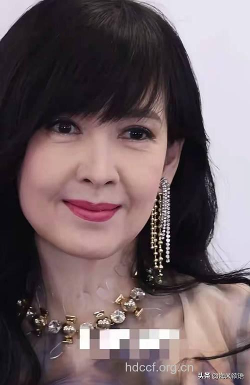 周慧敏的好皮肤是怎么来的