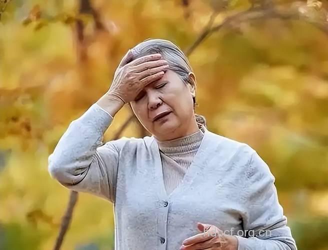 老人夏季全身无力要补钾