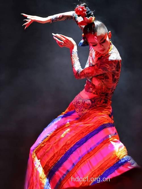 著名的孔雀公主——杨丽萍有哪些保养心得