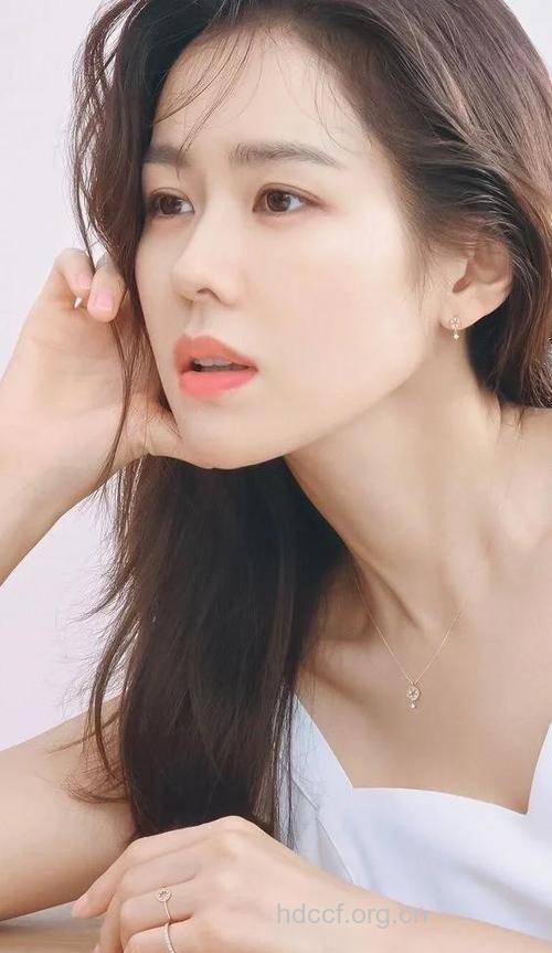 孙艺珍是怎样利用热毛巾敷脸美容