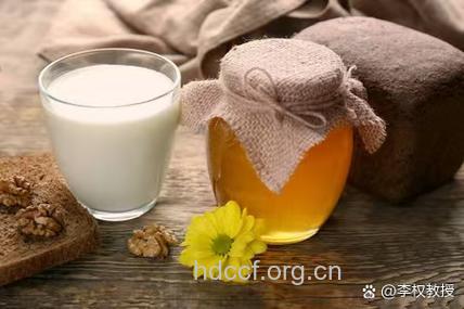 奶蜜葱汁巧治老人便秘