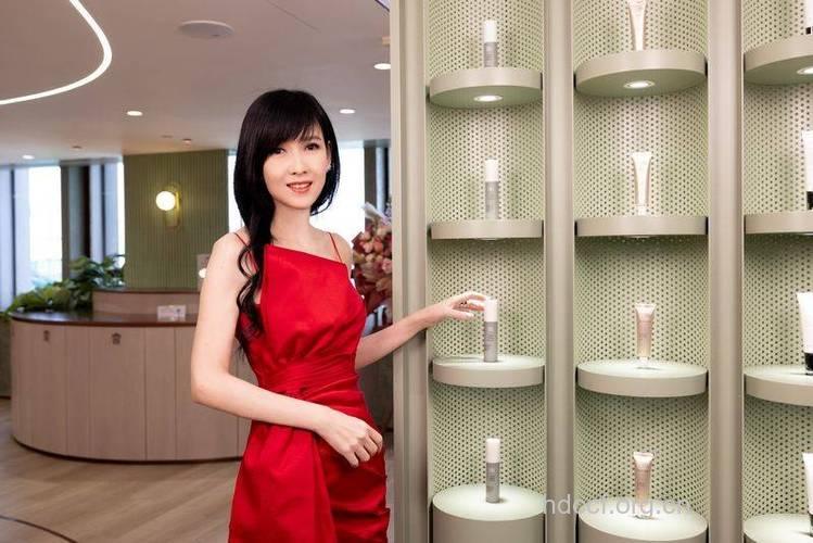 周慧敏的护肤三步曲