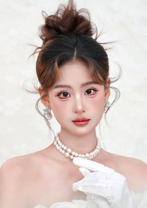 韩式彩妆技巧 打造精致美妆容