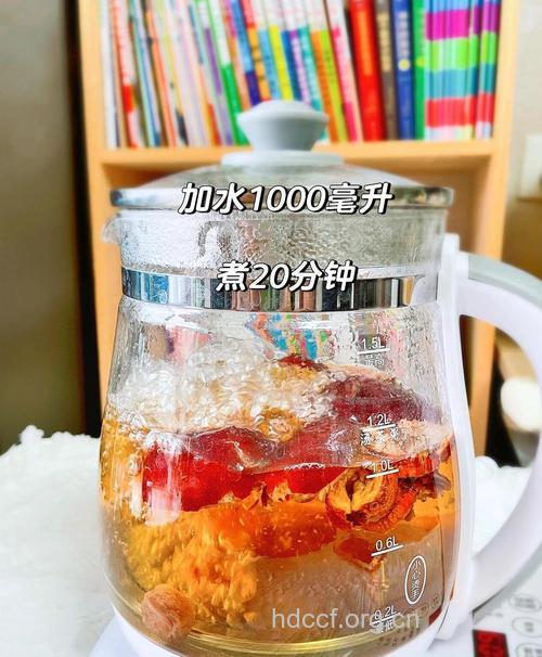 老人冬季喝好“三杯水”