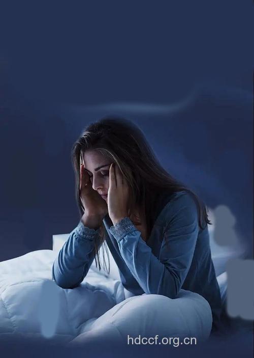 睡眠不足让肌肤“抑郁”