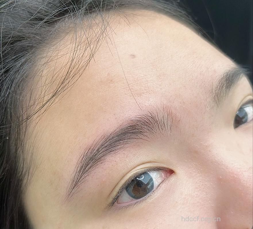 9个化妆技巧 让你出汗也不晕妆