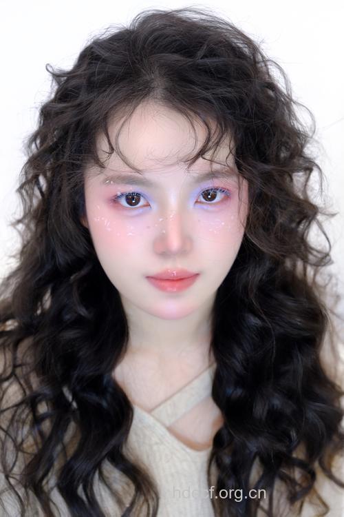 2012最值得拥有的九大流行彩妆色