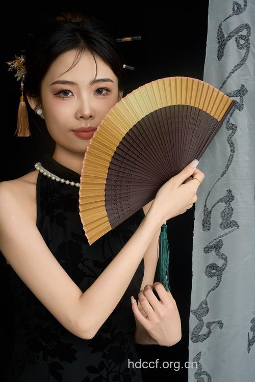 老外COPY中国风 7大最美妆容盘点