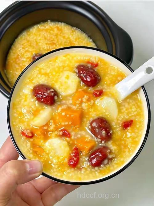 老年人脾胃虚弱 要慎食早餐