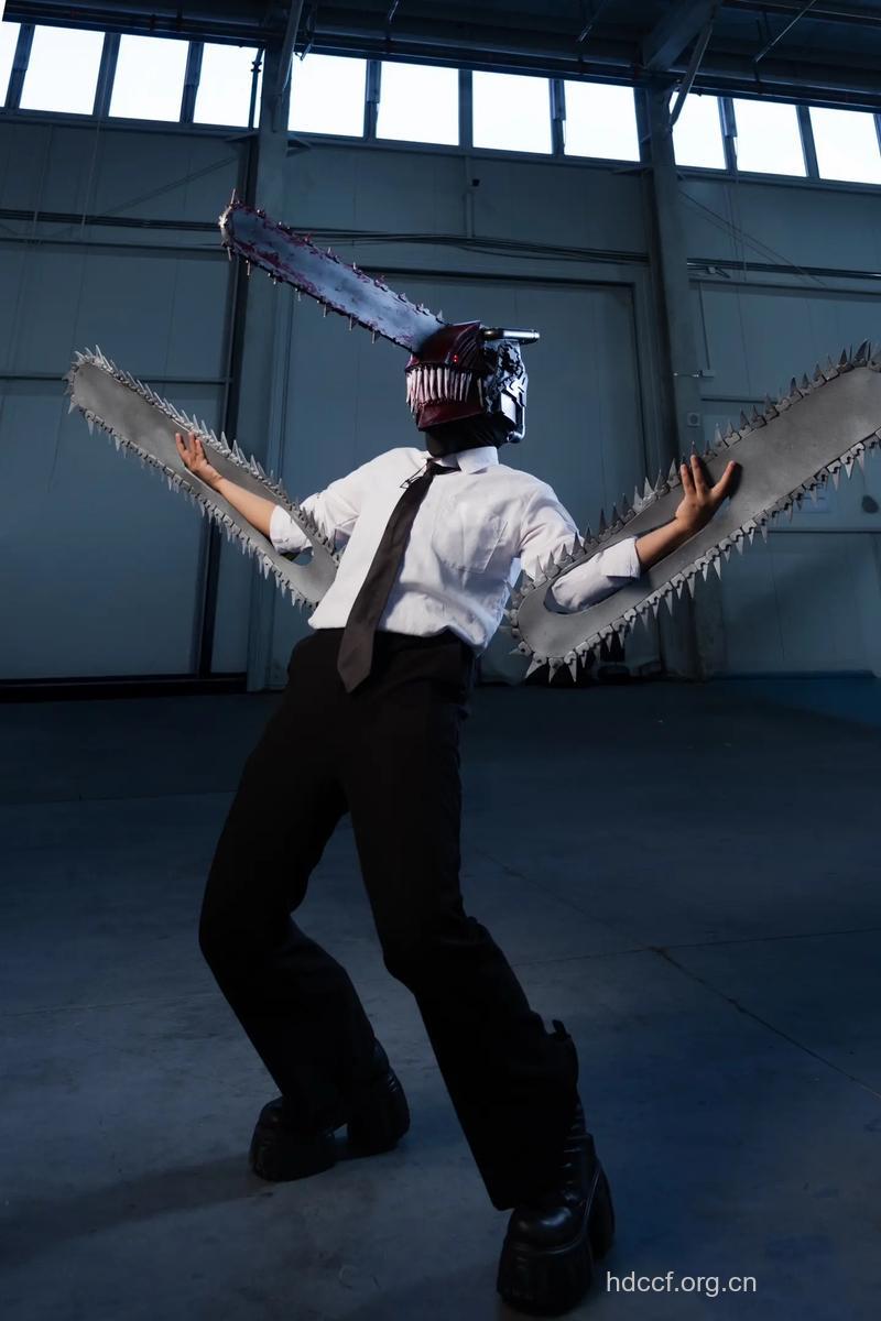 电到男人心 “妆”无辜是必杀技