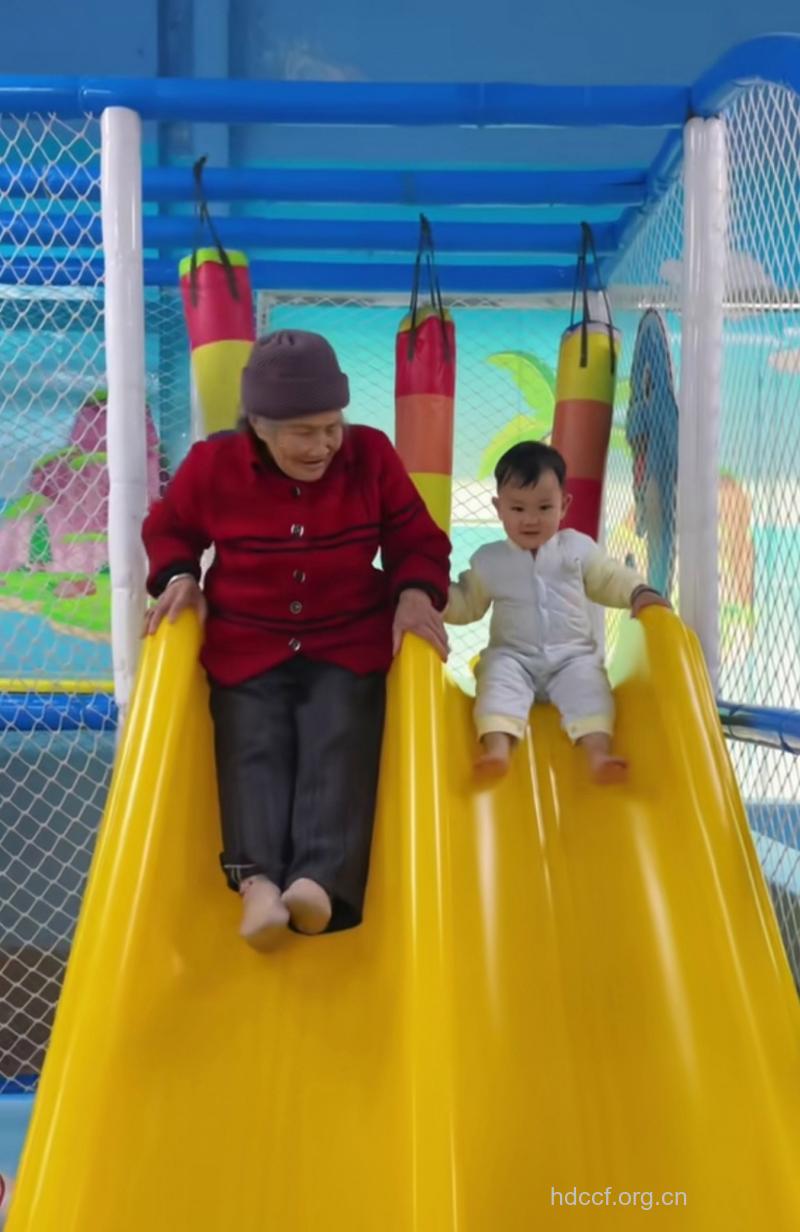 什么是“老小孩”