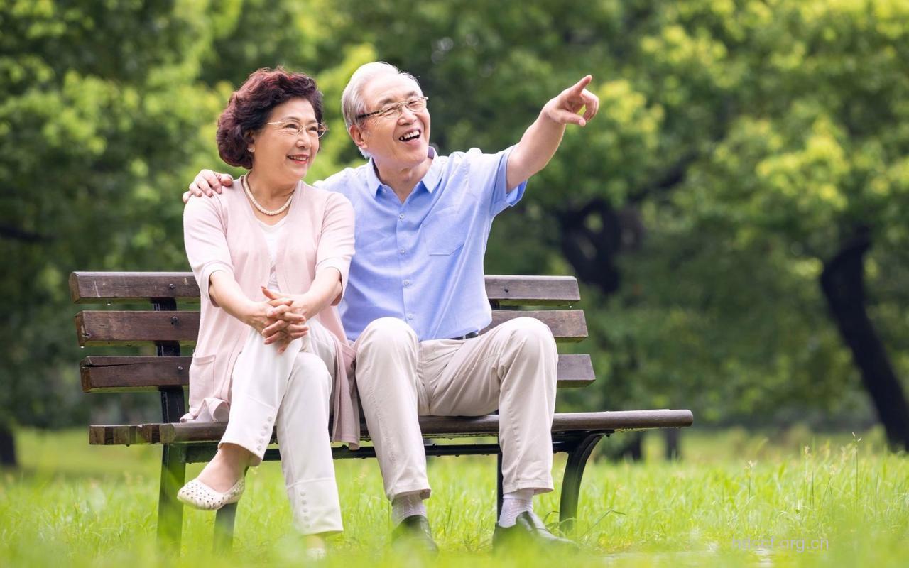 让老人快乐生活很容易