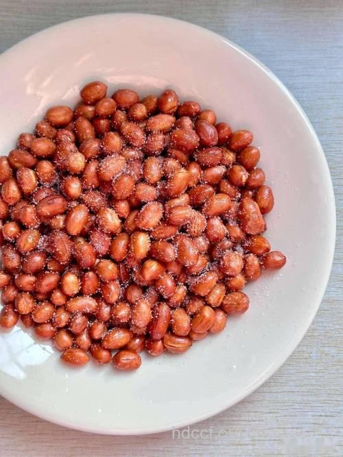 老人可以吃油炸花生吗?