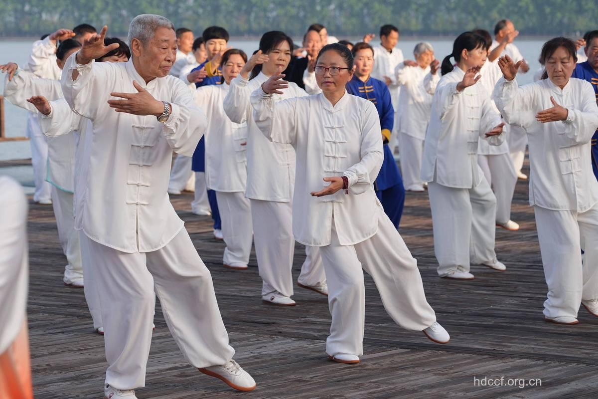 太极,丰富了老年人的生活