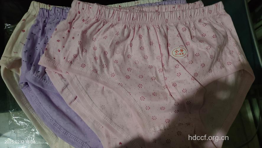 老年女性最好选择白色的棉质内裤