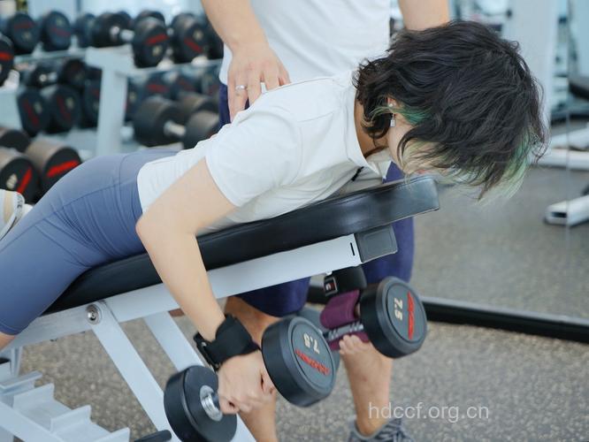 白领健身房 越炼越生病