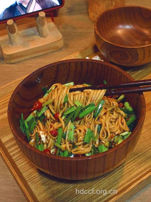 吃面条后运动可能毙命