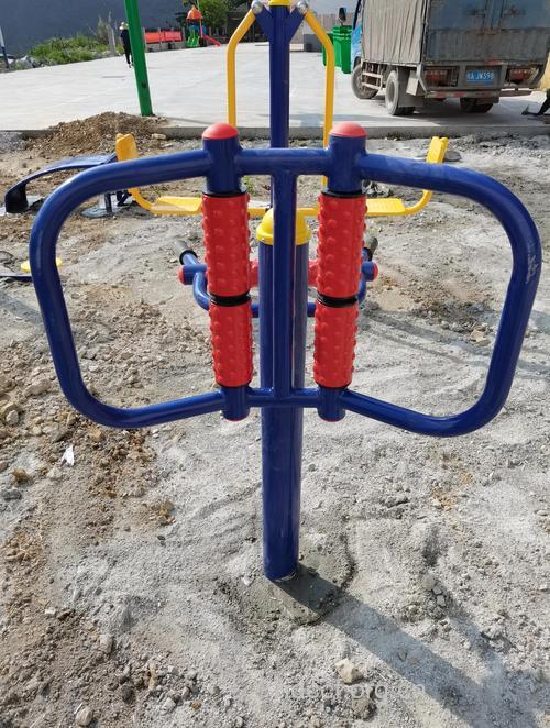 5种户外健身器材 让健身计划更高效